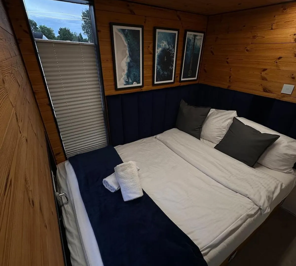 Ruheoase Am Wasser, Sauna-Hausboot In Naturidylle Berlin