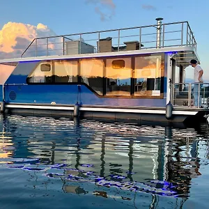 Nena Hausboot Berlin